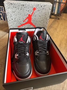 Nike Jordan 4 Retro Youth 6  Black with Red Accent Retro Basketball Shoes
